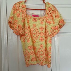 Lilly Pulitzer ladies eyelet top in size Medium Fun yellow & white w/coral trim